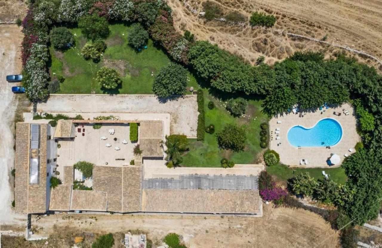 Torre Dantona Country Suites Pozzallo Exterior foto