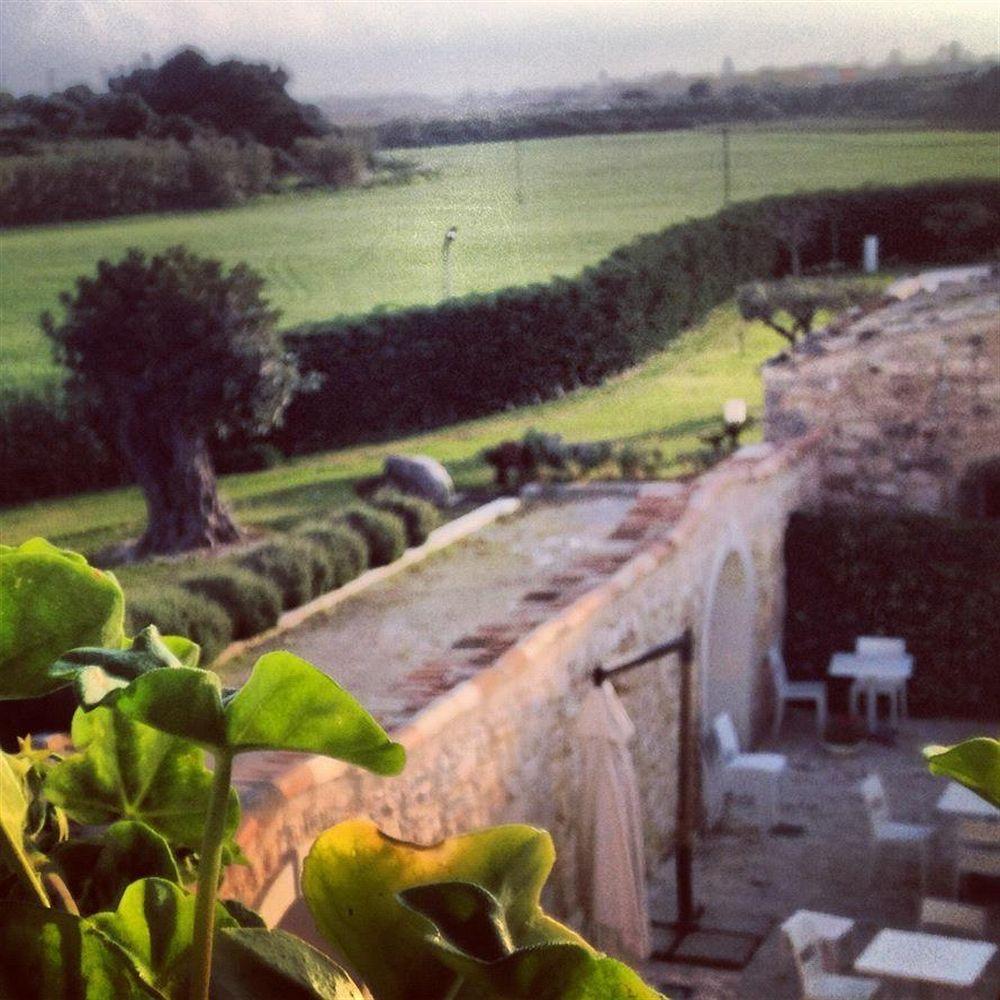 Torre Dantona Country Suites Pozzallo Exterior foto